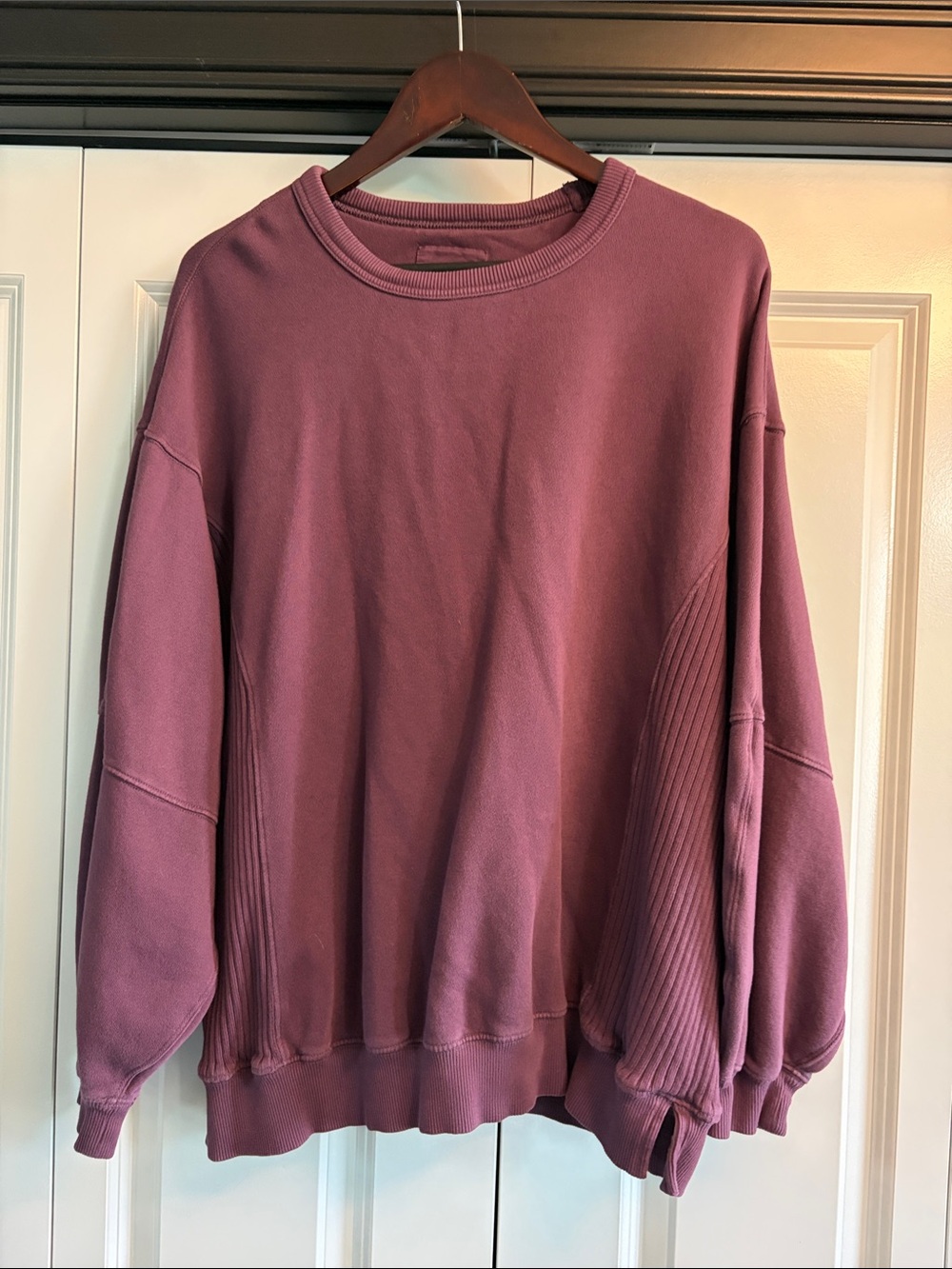 aerie Oversized Crewneck Sweater in Mauve